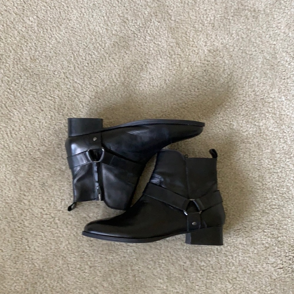 Urban Outfitters Black Boots - Picture 1 of 8